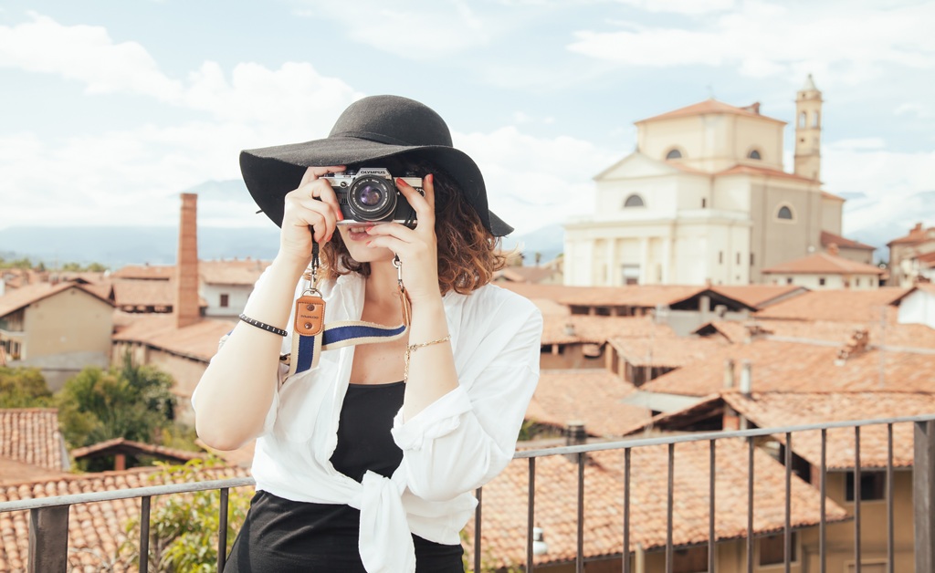 Professionals Photograph Your Home for a Real Estate Listing